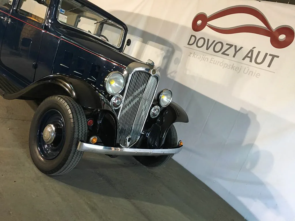 Maska chladiča a svetlomety Citroënu Rosalie